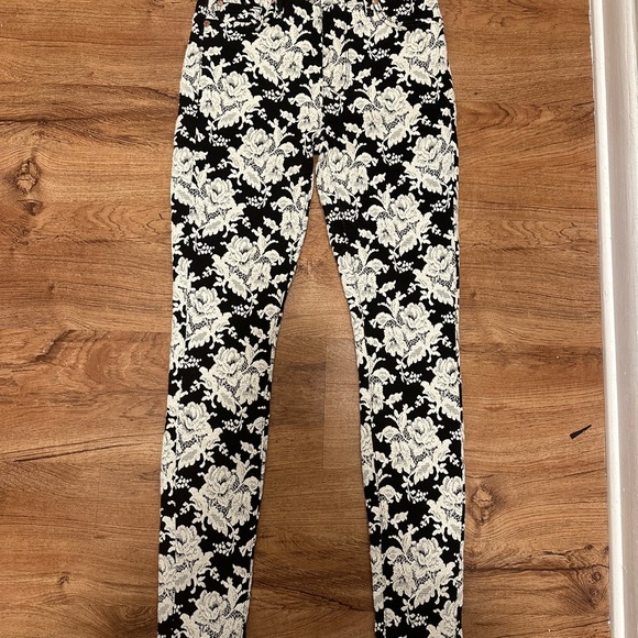 7 for all mankind rose embroidered jeans - Picture 7 of 9